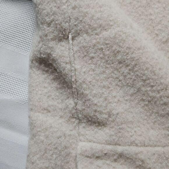 Vince Oversized Boucle Merino Wool/Alpaca blend cardigan size Small - Picture 14 of 15